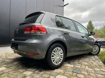 Volkswagen Golf 2011 photo 2