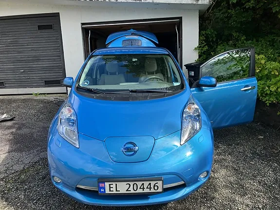 Nissan Leaf 2013 photo 2