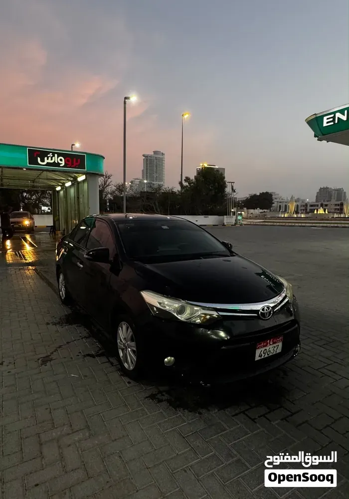 Toyota Yaris 2015 photo 3
