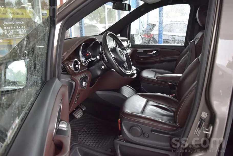 Mercedes-Benz V250 2017 photo 3