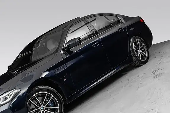 BMW 530E 2021 photo 3