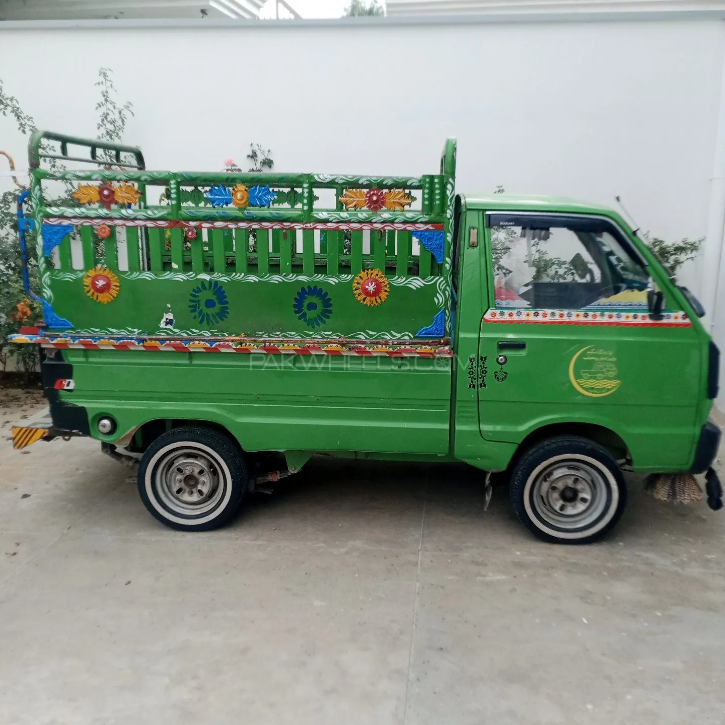 Suzuki Ravi