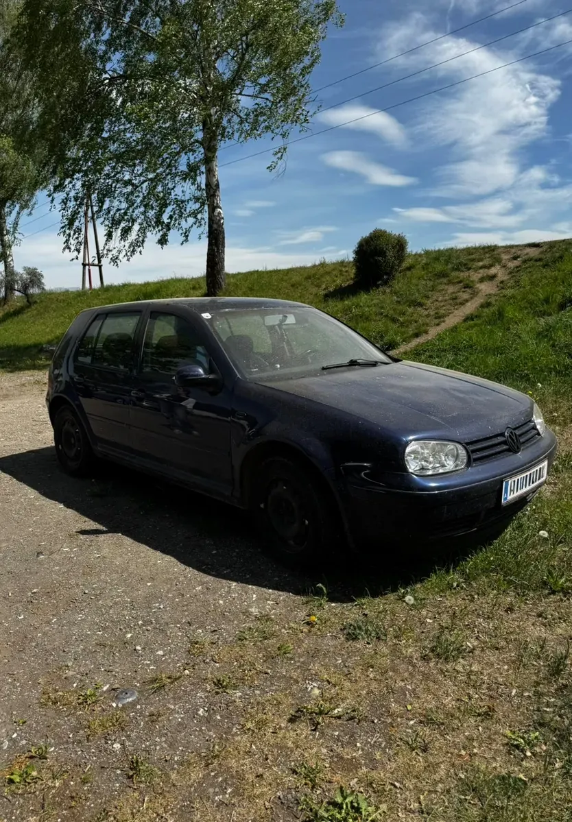 Volkswagen Golf 2001 photo 2