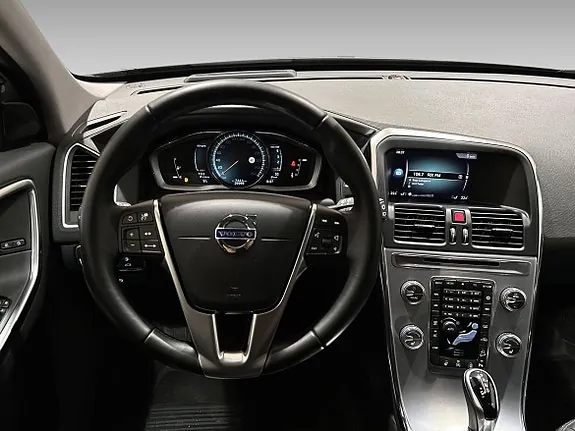 Volvo Xc60 2017 photo 2