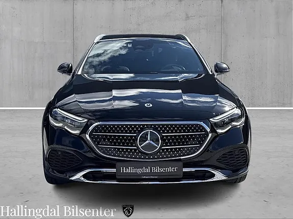 Mercedes-Benz E300 De 2026 photo 2