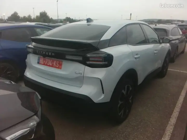 Citroen C4 2026 photo 2