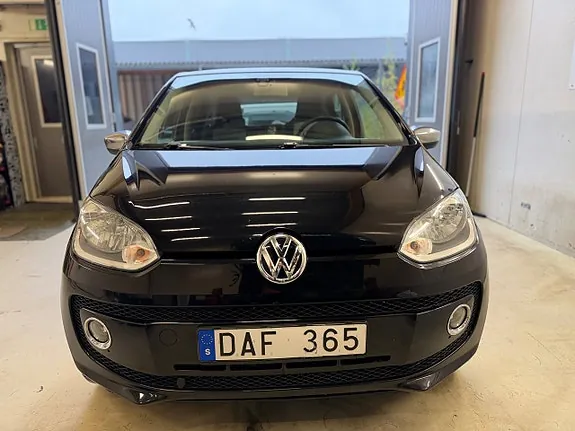 Volkswagen Up 2013 photo 3