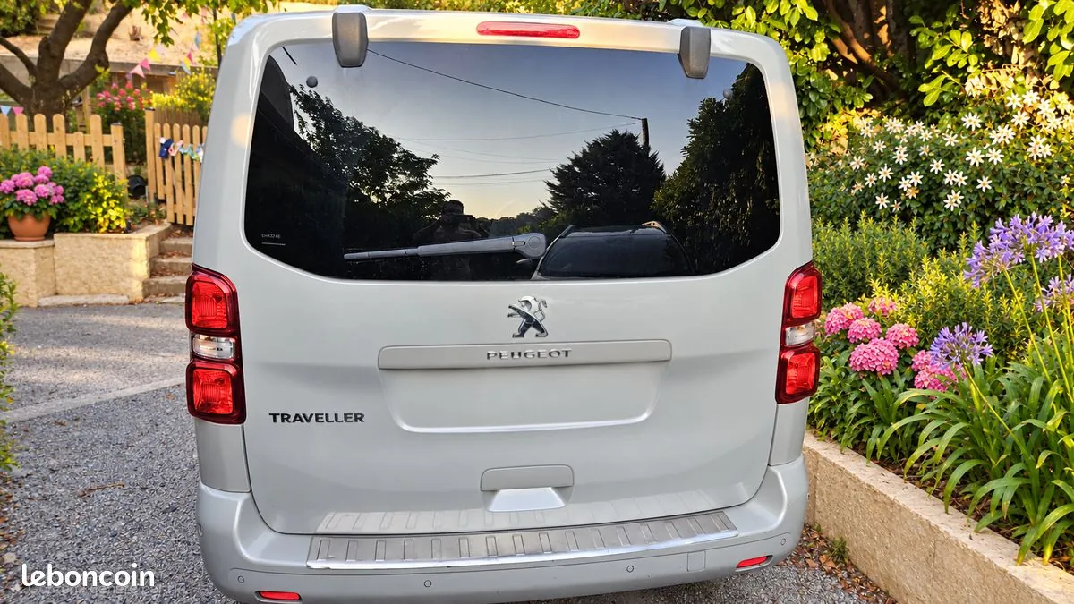 Peugeot Traveller 2016 photo 4