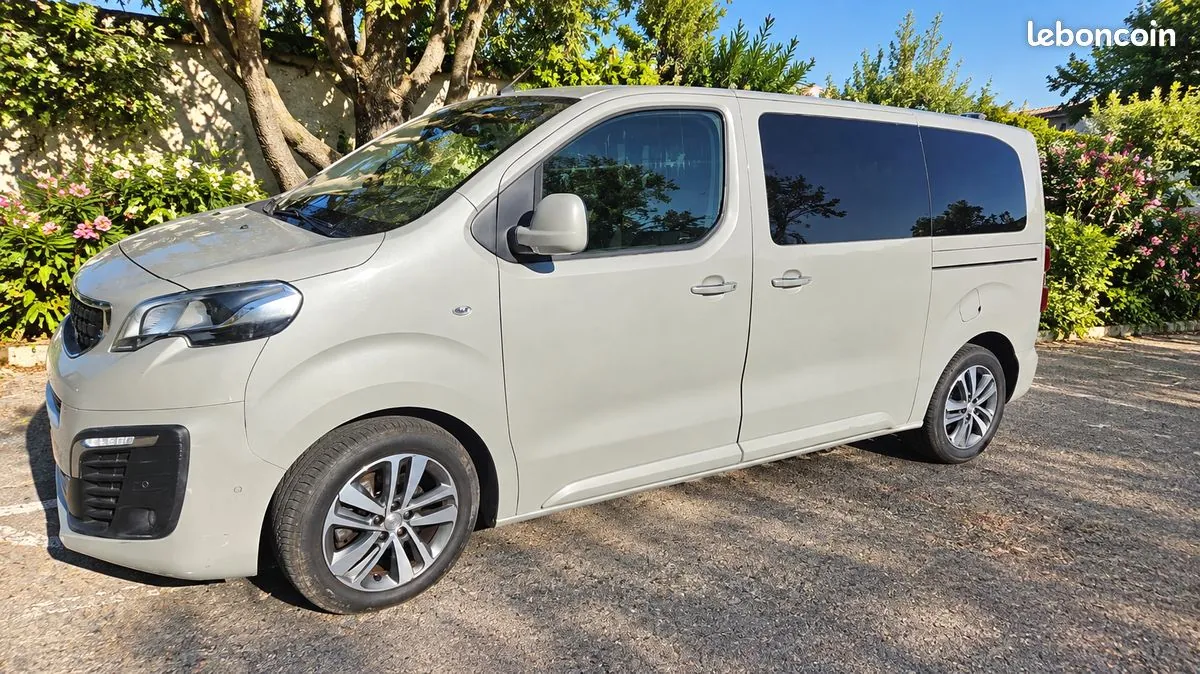 Peugeot Traveller