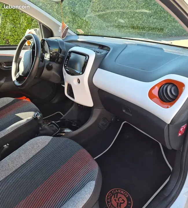Peugeot 108 2020 photo 2