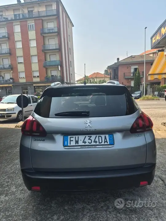 Peugeot 2008 2019 photo 5