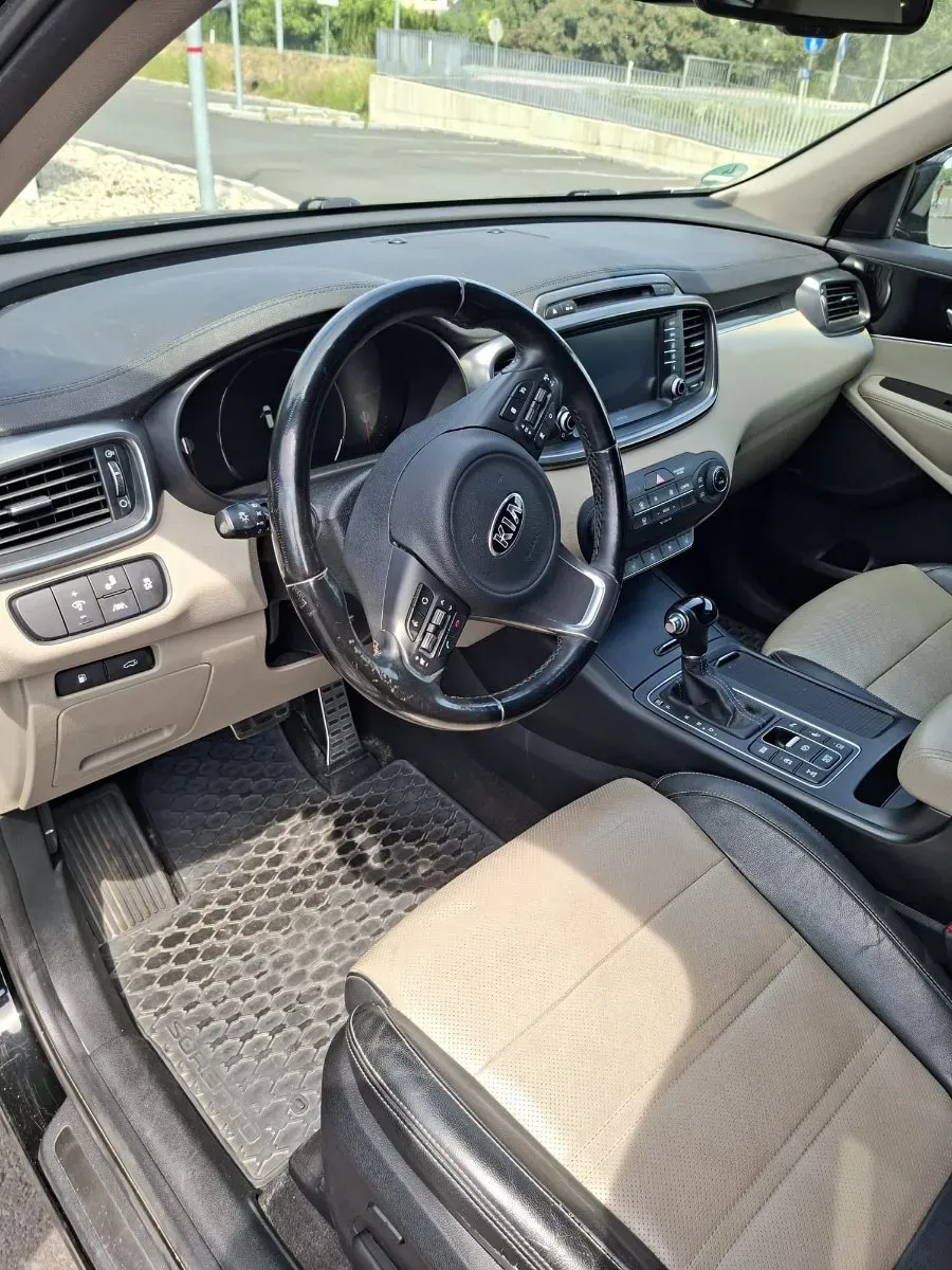 Kia Sorento 2015 photo 2