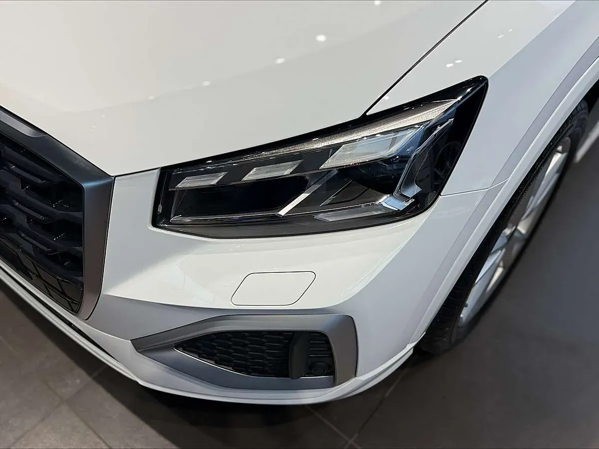 Audi Q2 photo 3