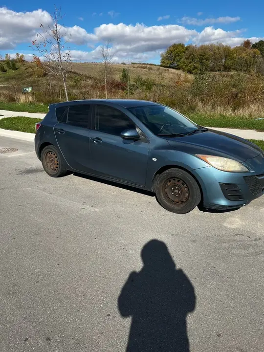 Mazda 3 2010 photo 2