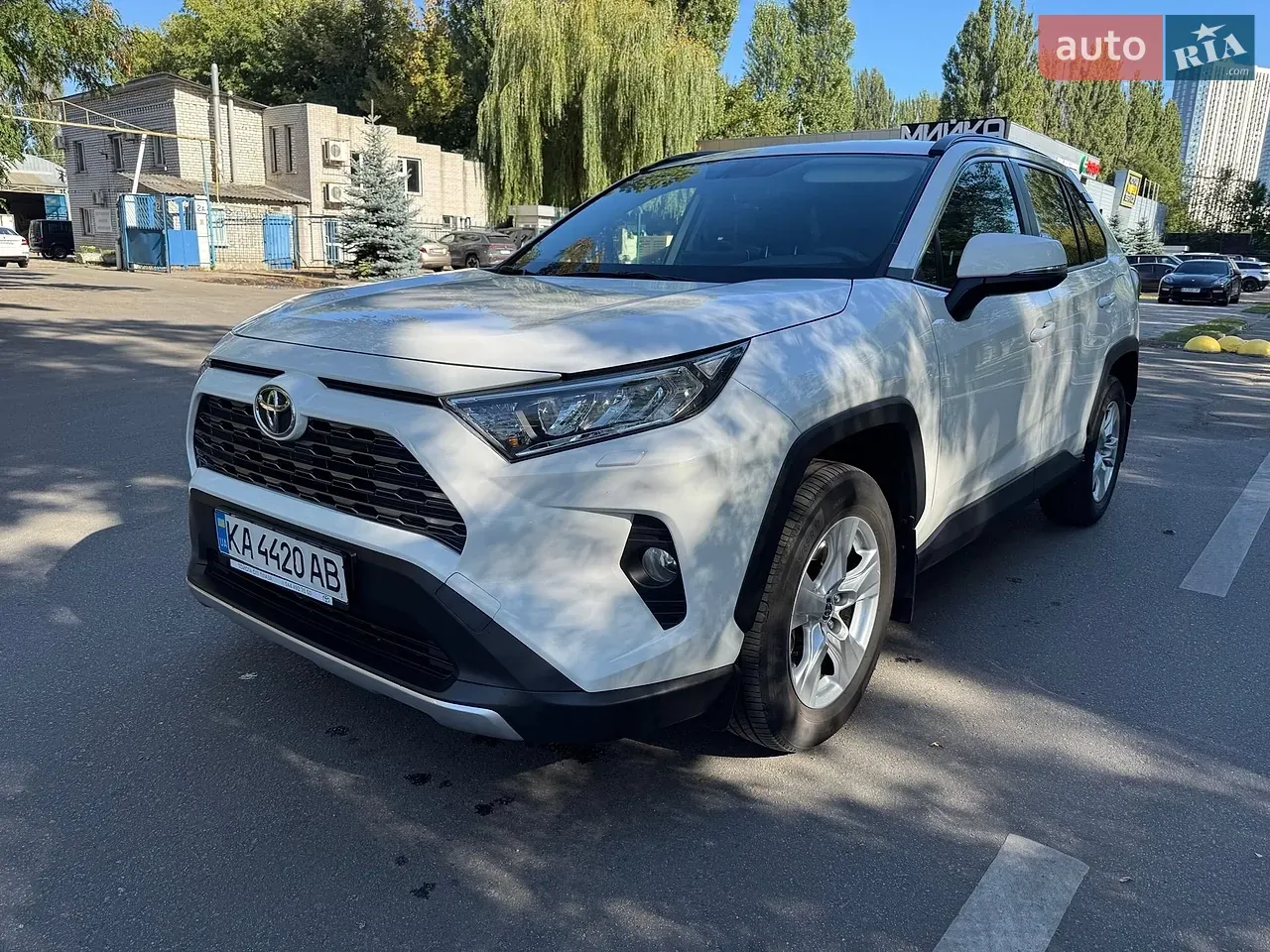 Toyota Rav4 2019 photo 4