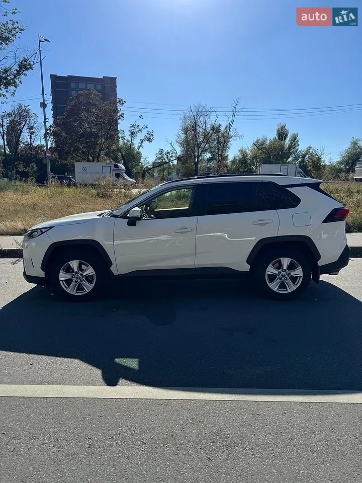 Toyota Rav4 2019 photo 5