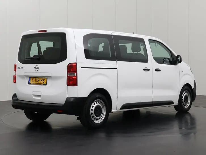 Opel Vivaro 2021 photo 2