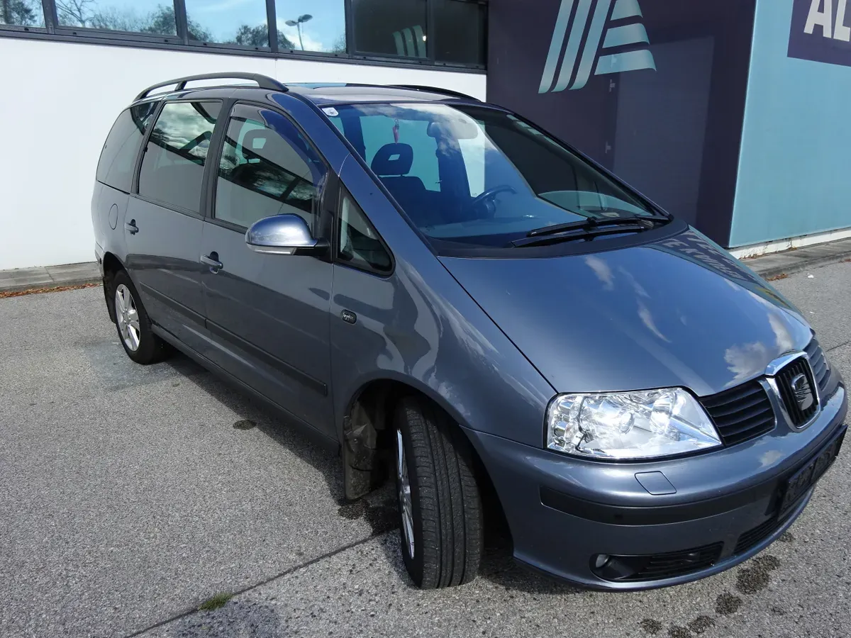 Seat Alhambra 2009 photo 2