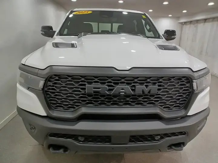 Ram 1500 2025 photo 3