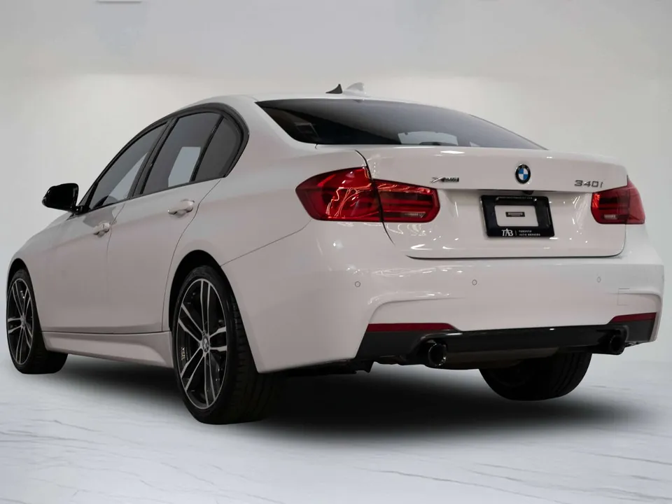 BMW 3 Series 2018 photo 5