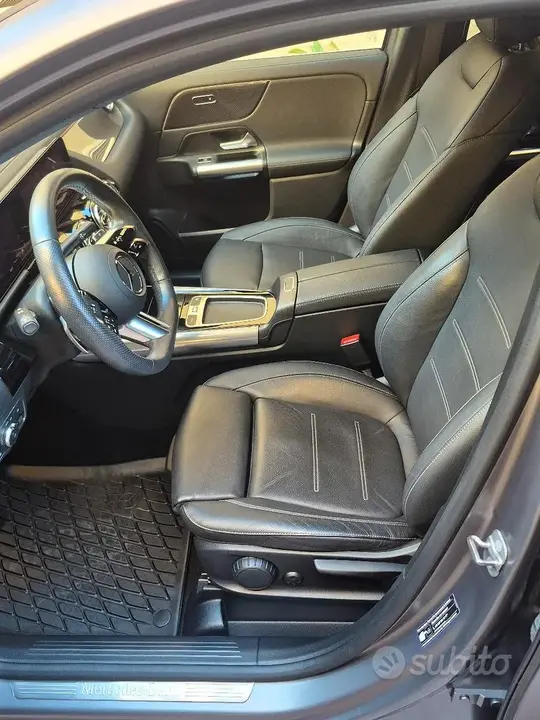 Mercedes-Benz Gla 2024 photo 3