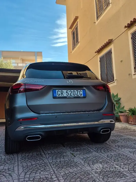 Mercedes-Benz Gla 2024 photo 5