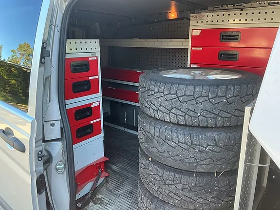 Mercedes-Benz Vito 113 2012 photo 2