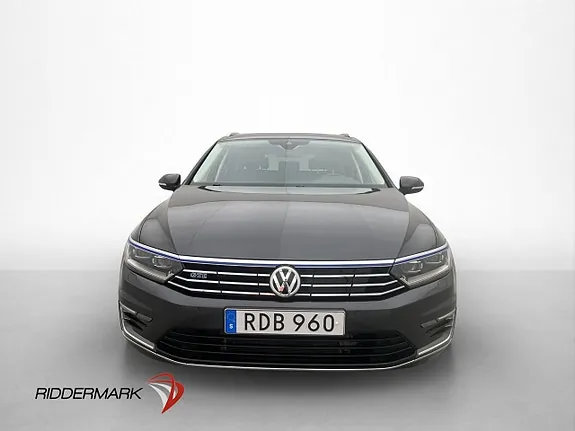 Volkswagen Passat 2018 photo 2