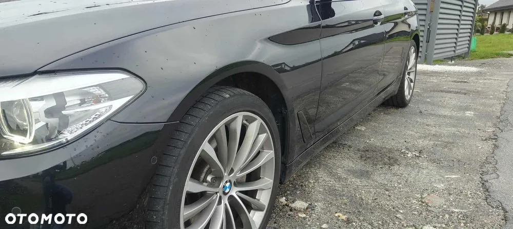 BMW Seria 5 2020 photo 2