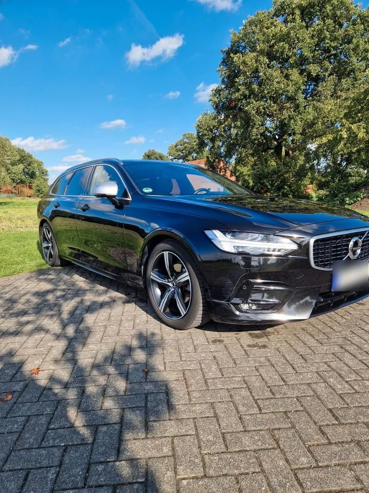 Volvo V90