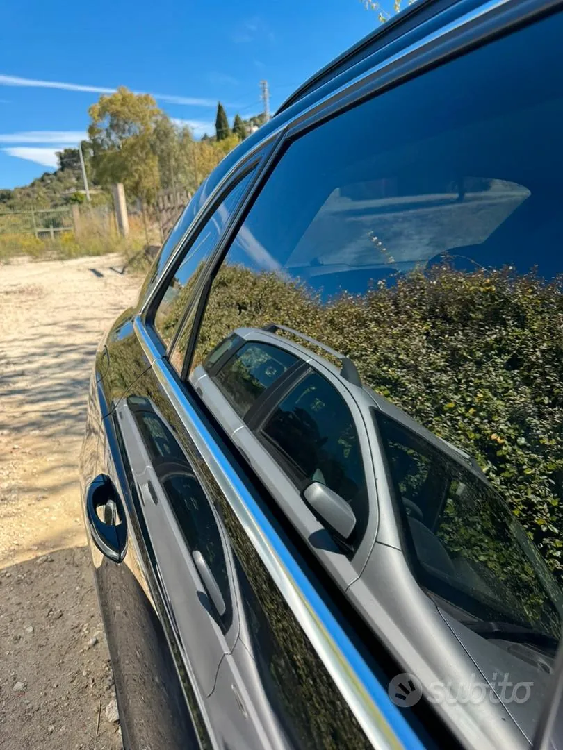 Audi Q3 2012 photo 4