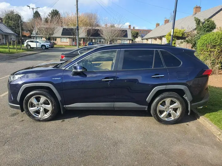 Toyota Rav4 2019 photo 2