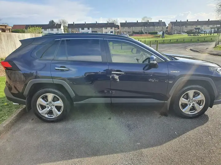 Toyota Rav4 2019 photo 4