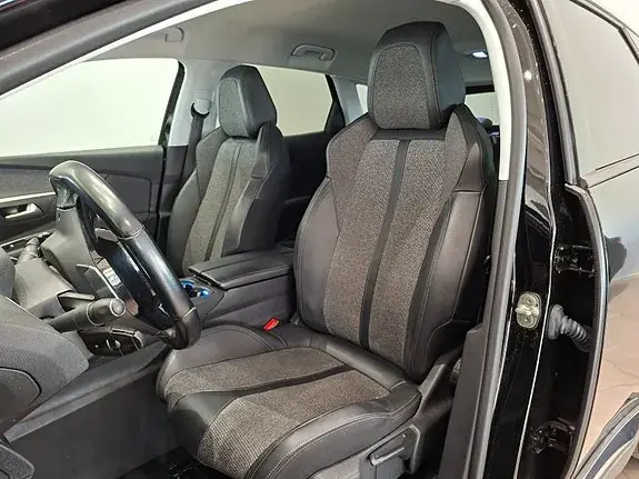 Peugeot 3008 2019 photo 3