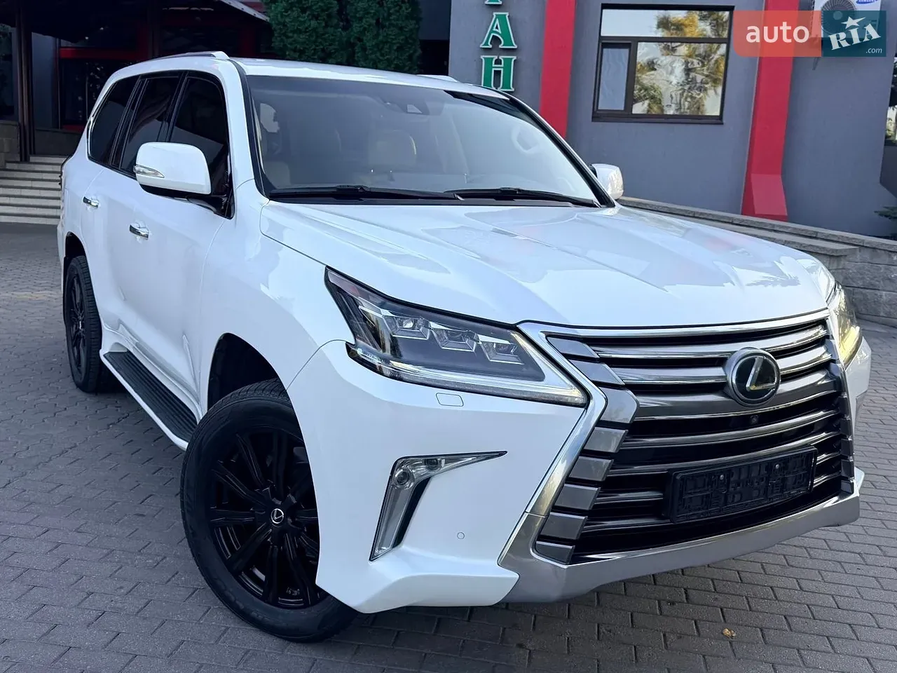 Lexus Lx 2017 photo 3