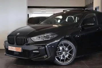 BMW 1 Series 2021 photo 2