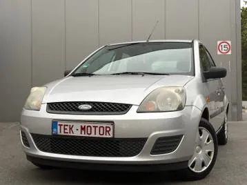 Ford Fiesta 2006 photo 2