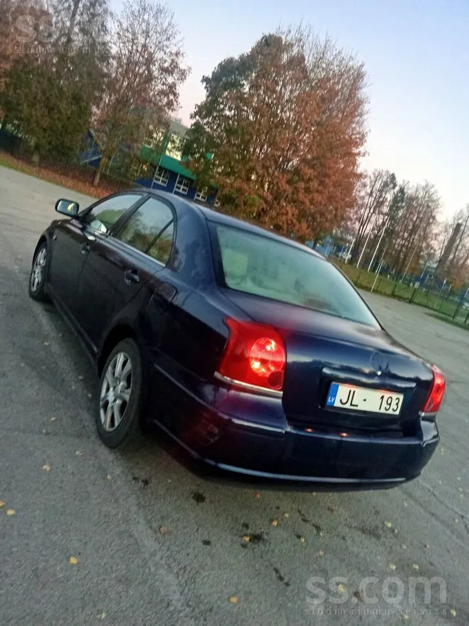 Toyota Avensis 2006 photo 2
