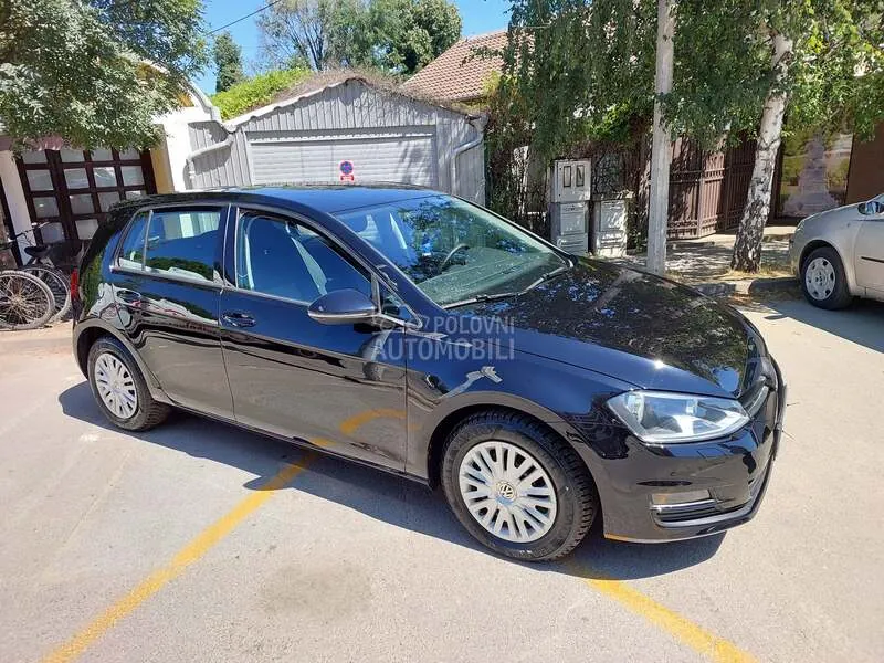 Volkswagen Golf 2013 photo 2