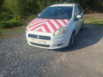 Fiat Punto 2011 photo 2