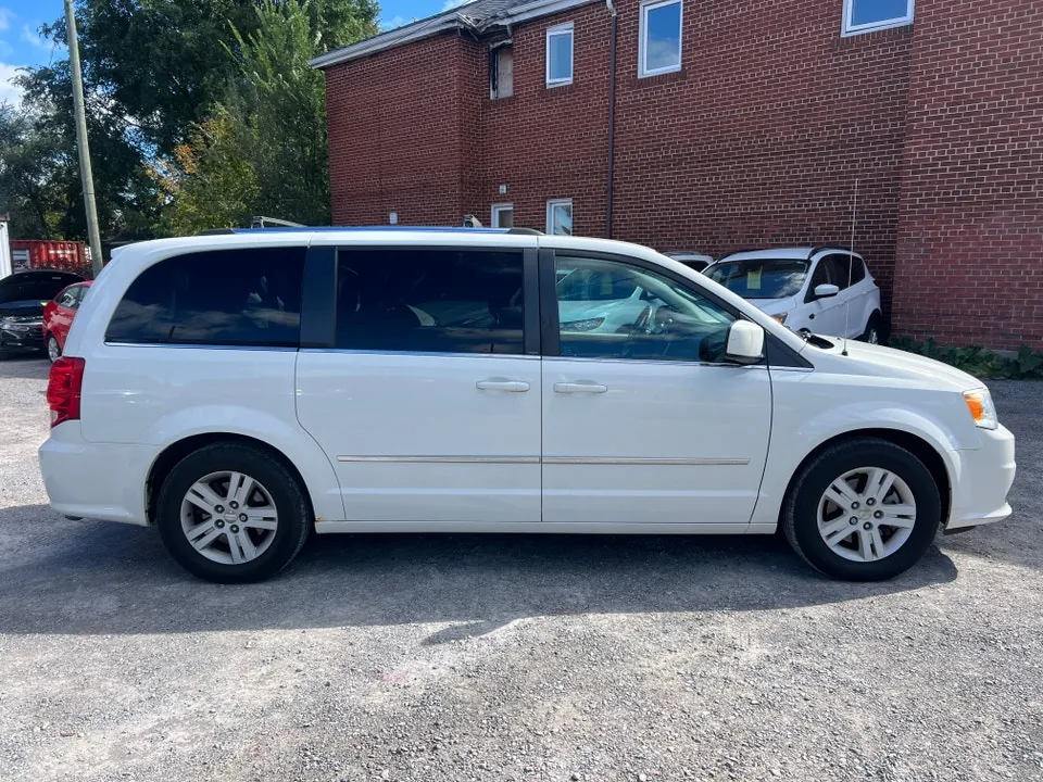 Dodge Grand Caravan 2013 photo 4