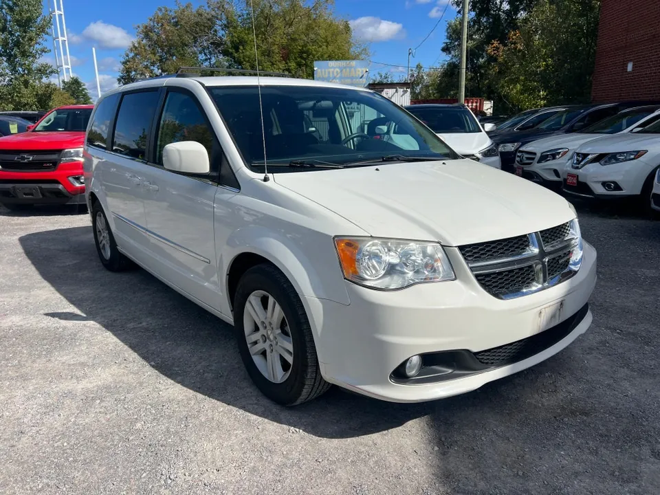Dodge Grand Caravan 2013 photo 3
