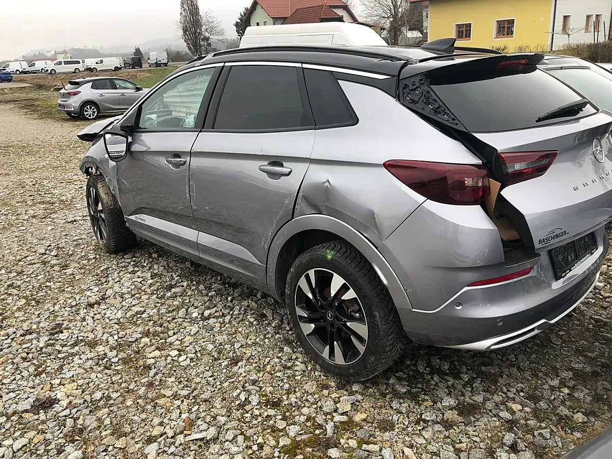 Opel Grandland 2022 photo 3