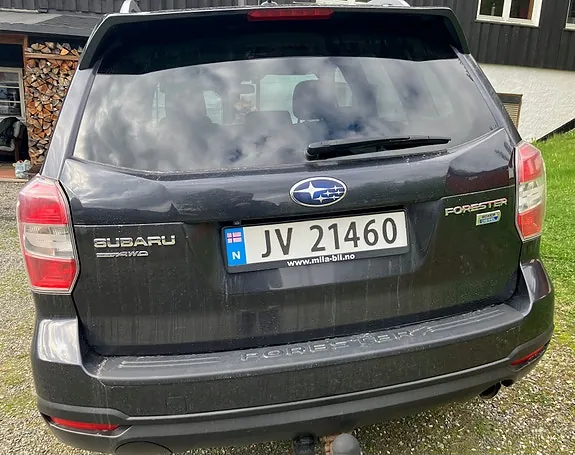 Subaru Forester 2015 photo 2