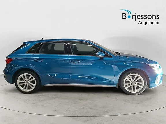 Audi A3 2021 photo 2