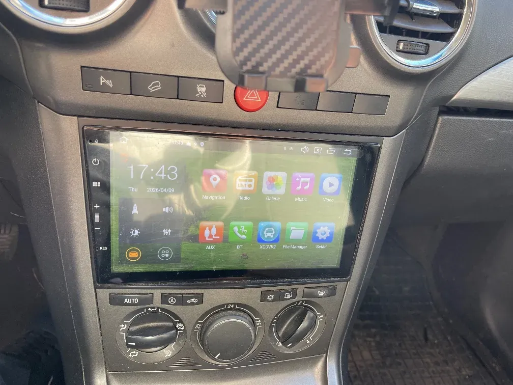 Opel Antara 2008 photo 2