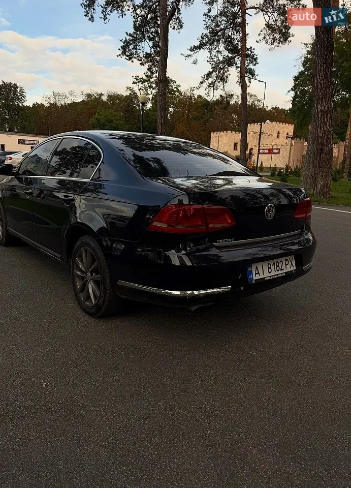 Volkswagen Passat 2011 photo 3