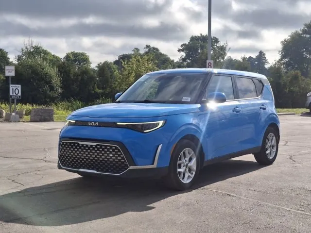 Kia Soul 2023 photo 2