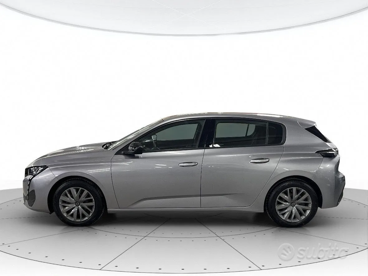 Peugeot 308 2023 photo 2