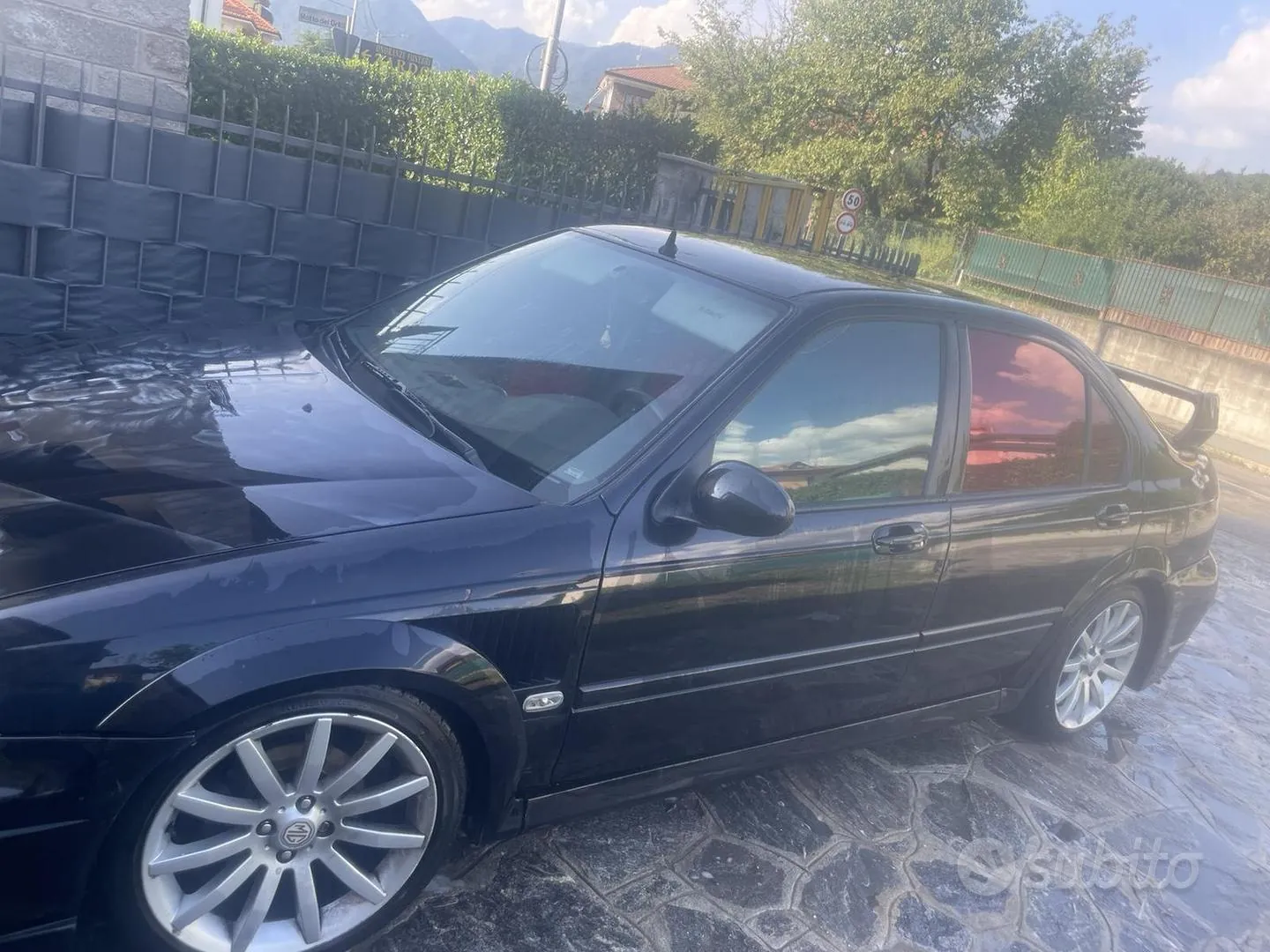MG Zs 2004 photo 2